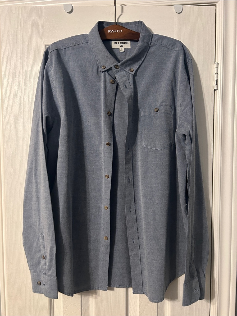 Billabong Men’s Button-Down Oxford dress shirt L